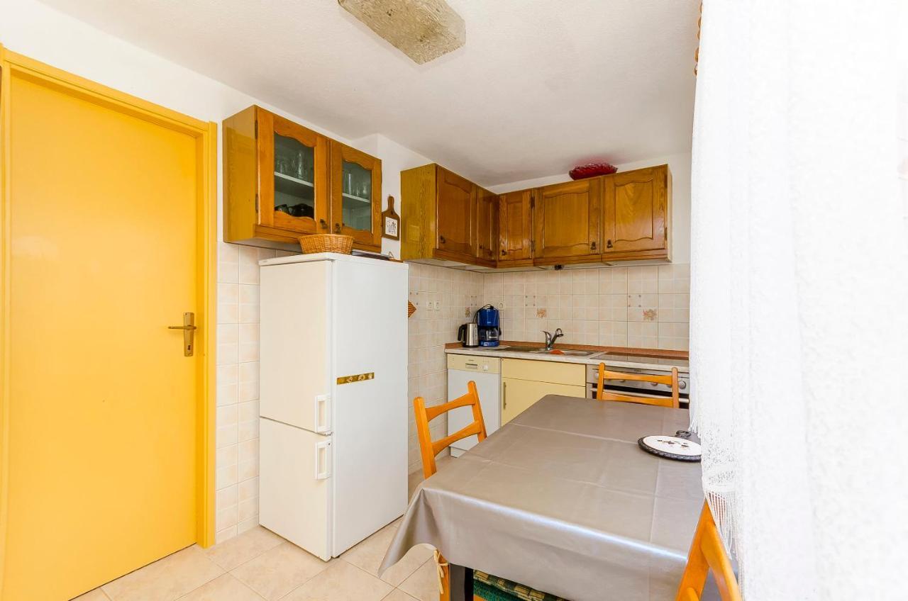 Apartments Marijana Trogir Bagian luar foto