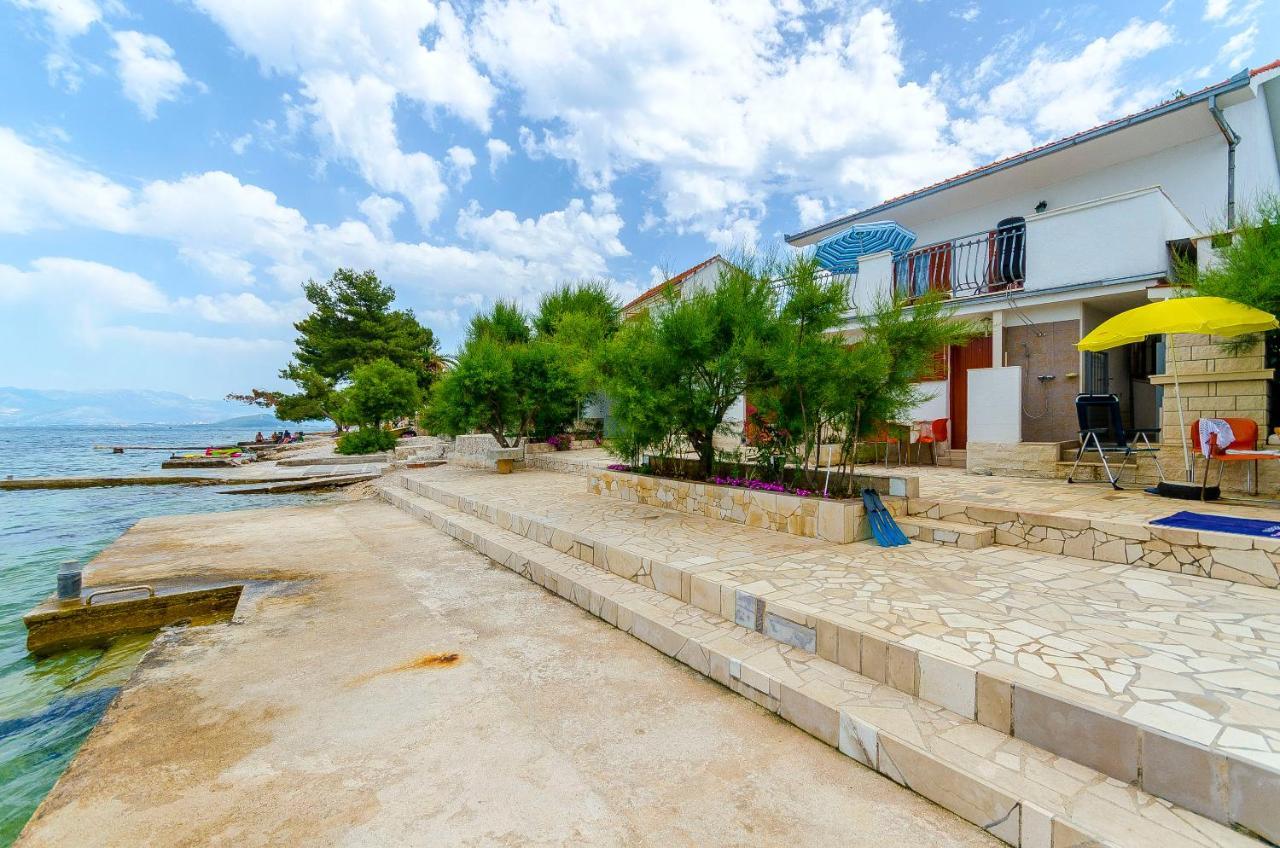 Apartments Marijana Trogir Bagian luar foto