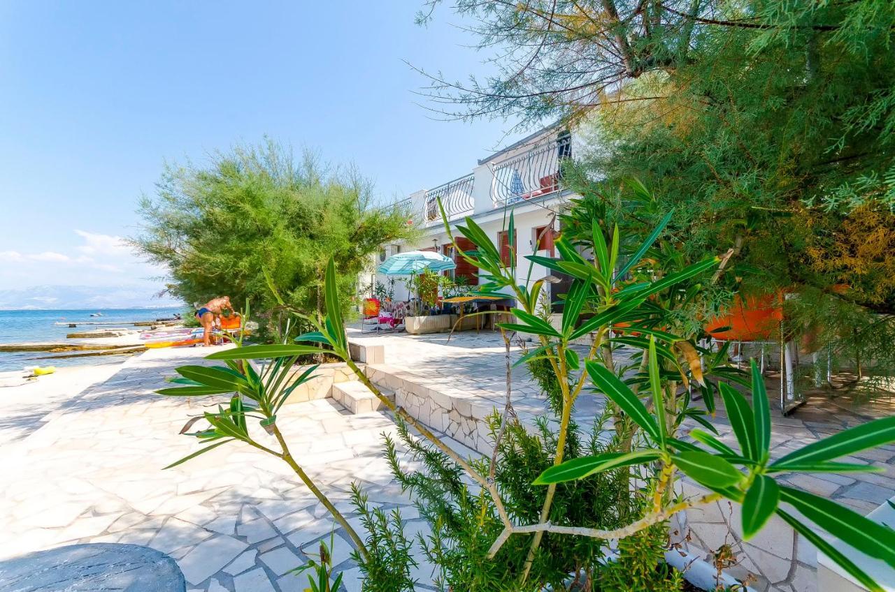 Apartments Marijana Trogir Bagian luar foto