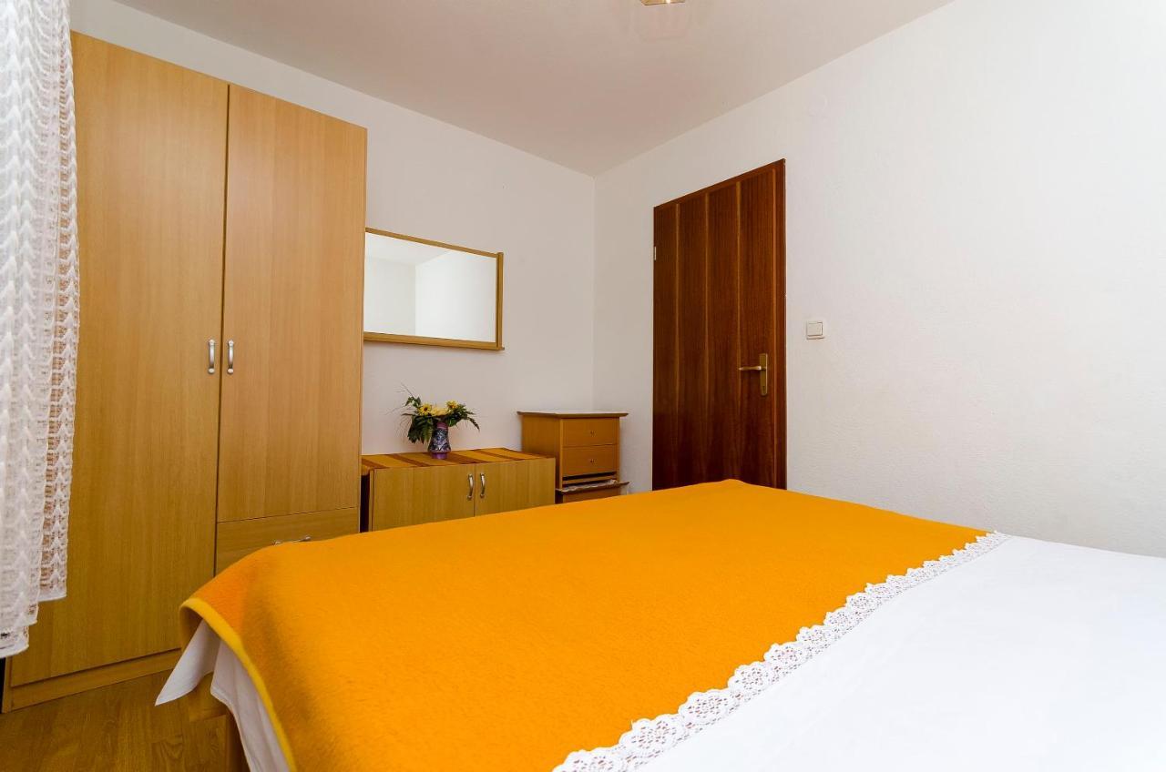 Apartments Marijana Trogir Bagian luar foto