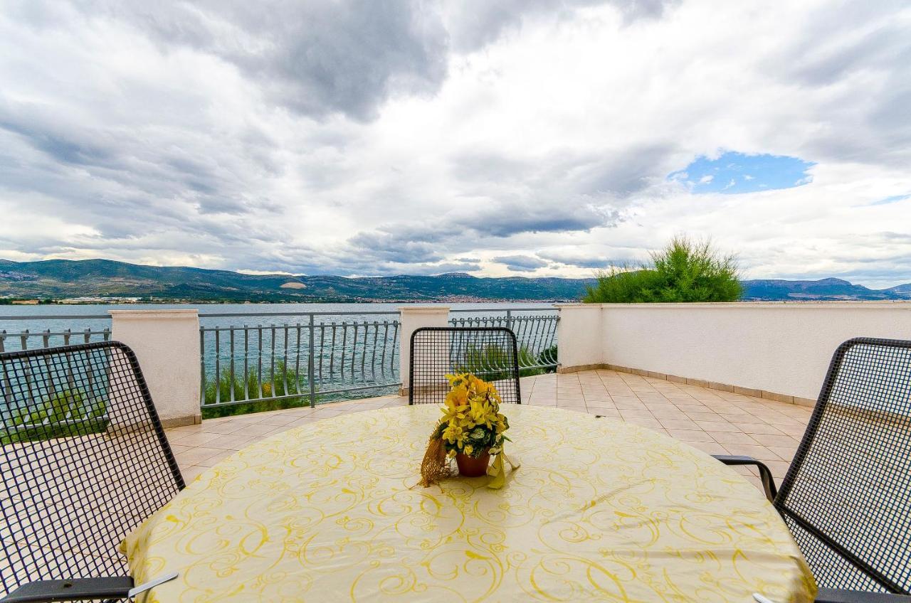 Apartments Marijana Trogir Bagian luar foto
