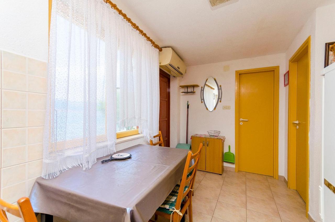 Apartments Marijana Trogir Bagian luar foto
